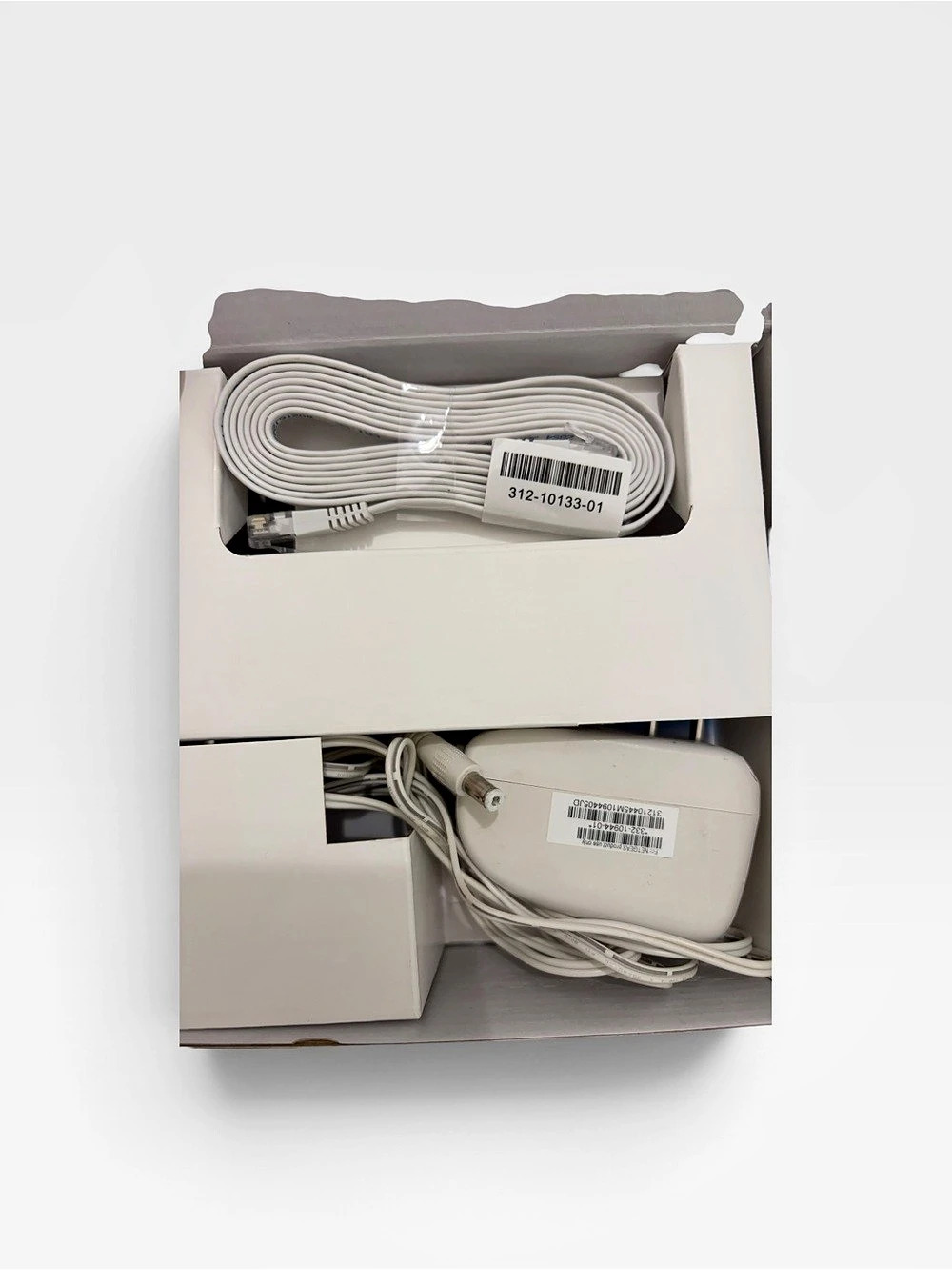 NETGEAR Orbi 4G LTE Advanced Tri-Band WiFi Router - Picture 6 of 7